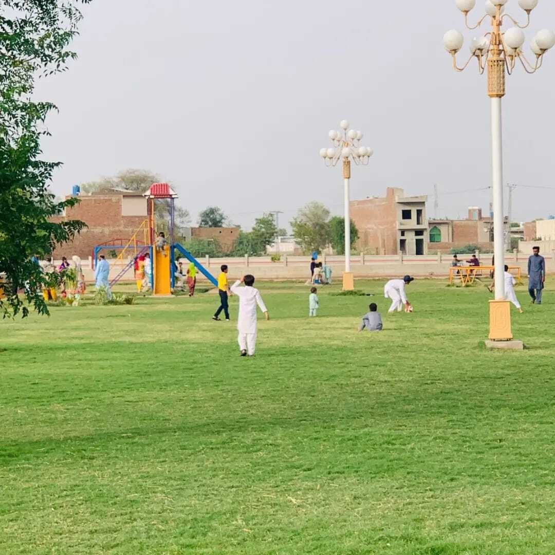Families in the park at Japan Town, Mamu Kanjan